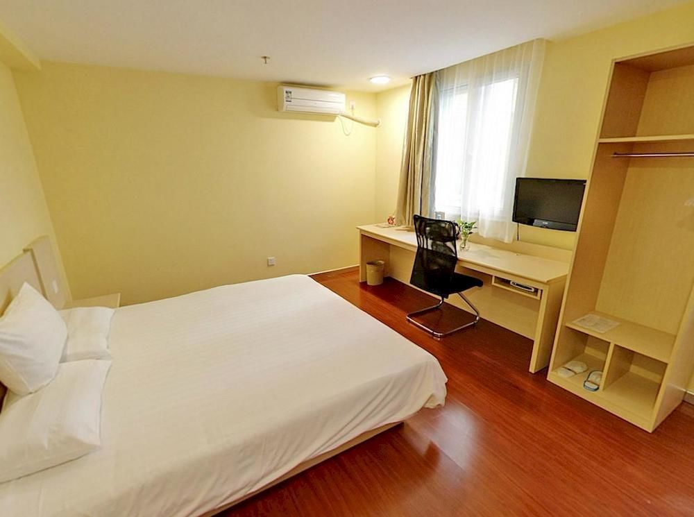 Hanting Hotel Shenzhen Nanshan Metro Station Exterior foto