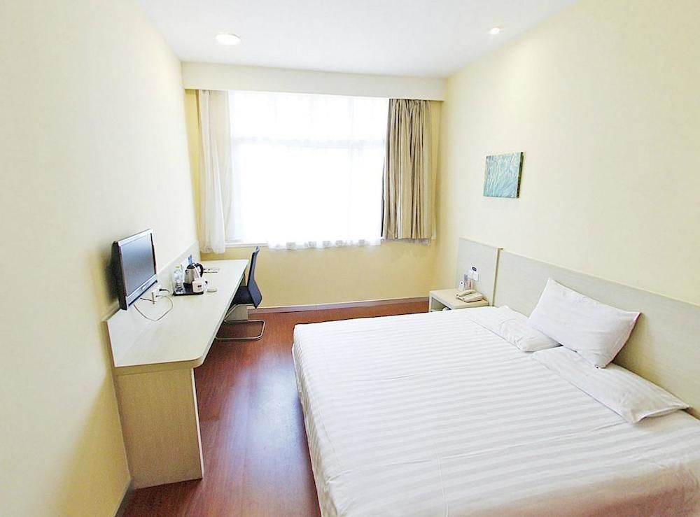 Hanting Hotel Shenzhen Nanshan Metro Station Exterior foto