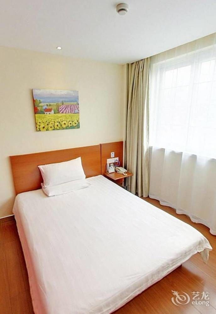 Hanting Hotel Shenzhen Nanshan Metro Station Exterior foto